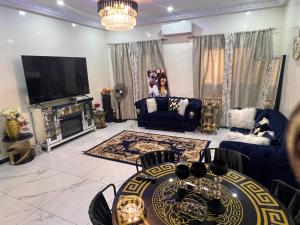 Μια τηλεόραση ή/και κέντρο ψυχαγωγίας στο The ZipZak House comfort