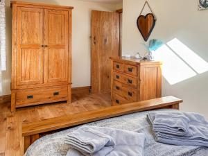 Postel nebo postele na pokoji v ubytování Marl Barn