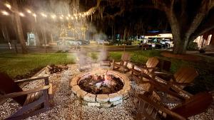 Φωτογραφία από το άλμπουμ του Quiet Goose Stays σε Lake Wales