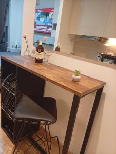 Η κουζίνα ή μικρή κουζίνα στο A Beograd na vodi Pozovite za info o nacinu preuzimanja kljuca i vremenu ulaska