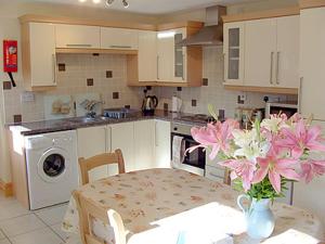 Η κουζίνα ή μικρή κουζίνα στο The Old Stables