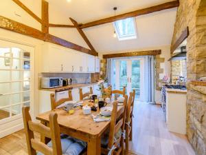 Køkken eller tekøkken på Forge Gardens