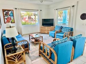 TV a/nebo společenská místnost v ubytování Sunset Beach Resort