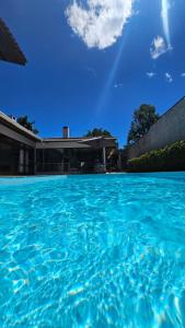 Bazén v ubytování Hospedagem Jardim Social - O seu lar longe de casa nebo v jeho okolí