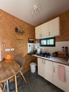 Φωτογραφία από το άλμπουμ του A luxurious accommodation unit in a rural atmosphere σε Gan Shomeron