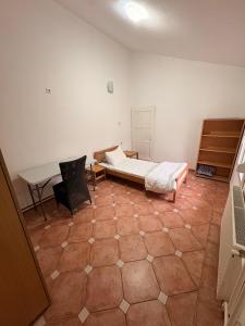 Φωτογραφία από το άλμπουμ του Elegant στο Ζρένιανιν