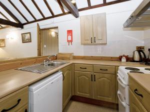 Köök või kööginurk majutusasutuses Malt Shovel