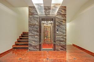 Φωτογραφία από το άλμπουμ του Townhouse OAK VS Shivanya σε Λάκναου