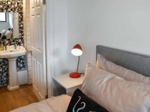 En eller flere senge i et værelse på South Terrace + 9 billeder