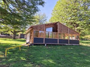 Κήπος έξω από το Cabaña y Domos El Pescador Coyhaique