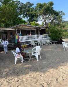 Το κτήριο όπου στεγάζεται  το δωμάτιο σε οικογενειακή κατοικία