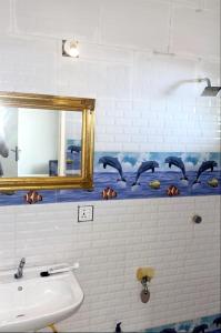 Ένα μπάνιο στο Ivan John Guest home