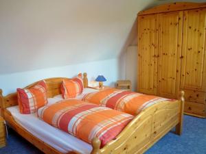 Postel nebo postele na pokoji v ubytování Holiday home in Zislow with swimming pool