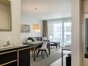 Et opholdsområde på Apartment in Überlingen with swimming pool