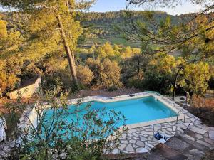 Πισίνα στο ή κοντά στο Inviting holiday home in Pierrerue