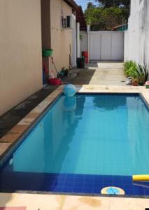Bazén v ubytování Morada Valentim Casa climatizada em Paracuru nebo v jeho okolí