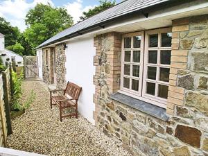 Mount HawkeにあるThe Old Dairyの石造りの家