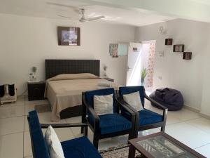 Χώρος καθιστικού στο Green Serene Abode