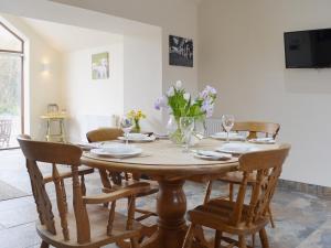 TV a/nebo společenská místnost v ubytování Lili Wen