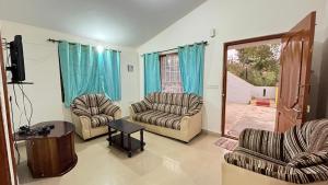 Posezení v ubytování Chillz Heaven Resorts - Ketti Palada