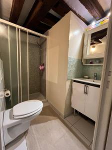 Ένα μπάνιο στο Cosy studio Montorgueil paris centre