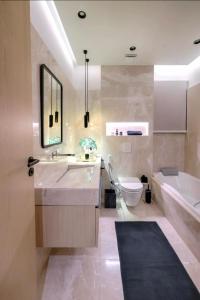 Ένα μπάνιο στο Luxury Stays in New Cairo City +101 φωτογραφίες
