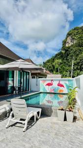 Πισίνα στο ή κοντά στο Aonang Villa View Mountain 10 min to beachbyscooter