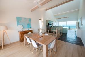 Φωτογραφία από το άλμπουμ του Little Oceana Esplanade - Beachfront Horizons Await σε Port Elliot +11 φωτογραφίες