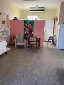 Φωτογραφία από το άλμπουμ του charming 1 bedroom house στο Πορτ-οφ-Σπέιν