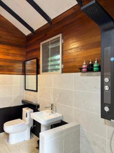 Koupelna v ubytování Sepilok Forest Edge Resort