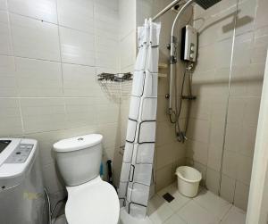 Koupelna v ubytování P3K Jazz Staycation + 10 fotografií