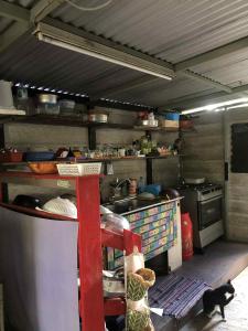 Η κουζίνα ή μικρή κουζίνα στο Chez Hinano SIKI +22 φωτογραφίες