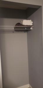 Φωτογραφία από το άλμπουμ του Room to stay σε Lethbridge