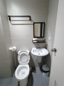 Ένα μπάνιο στο The Regular +9 φωτογραφίες