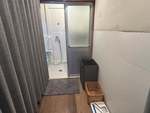 Ένα μπάνιο στο 漆喰の宿 東本 +16 φωτογραφίες