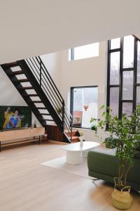 Φωτογραφία από το άλμπουμ του Gangdong Family House, The Gangdong Villa σε Samgong-ni +65 φωτογραφίες