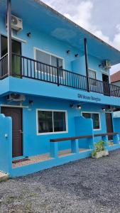 Το κτήριο όπου στεγάζεται  το ξενοδοχείο διαμερισμάτων