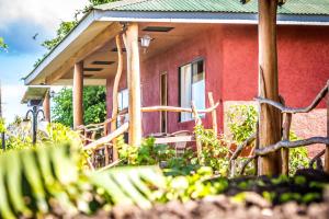 Zahrada ubytování Pikera Uri Eco Lodge
