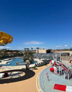 Πισίνα στο ή κοντά στο Mobil-Home, camping LES DUNES 5 étoiles, 6 personnes +18 φωτογραφίες
