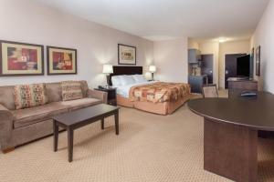 Gallery image of Ramada by Wyndham Brooks in Brooks