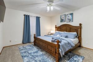 Fotografie z fotogalerie ubytování 320 Royal Ct v destinaci Champaign