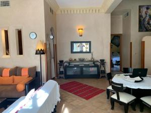 Posezení v ubytování Riad Lalla Rita Marrakech