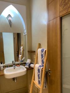 Koupelna v ubytování Riad Lalla Rita Marrakech