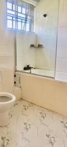 Koupelna v ubytování Hentonia