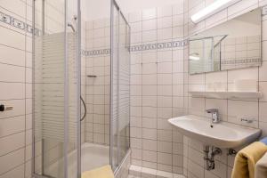 Ένα μπάνιο στο Fewo Brünnstein - Zimmer 50 +25 φωτογραφίες