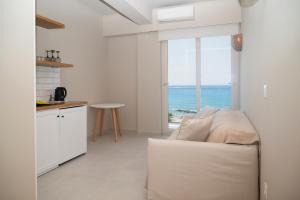 Η κουζίνα ή μικρή κουζίνα στο Elia Suites