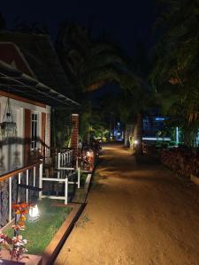 Aed väljaspool majutusasutust Plumeria Resort Coorg