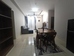 Χώρος καθιστικού στο D1009 Iris Stay, D'Alanis ByFizzy +11 φωτογραφίες