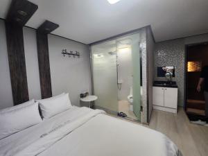 Koupelna v ubytování 부평 호텔 휴