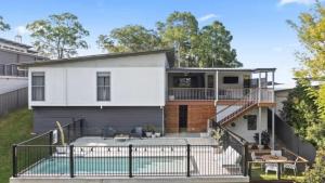 Bazén v ubytování Resort Style Home with Plunge Pool nebo v jeho okolí